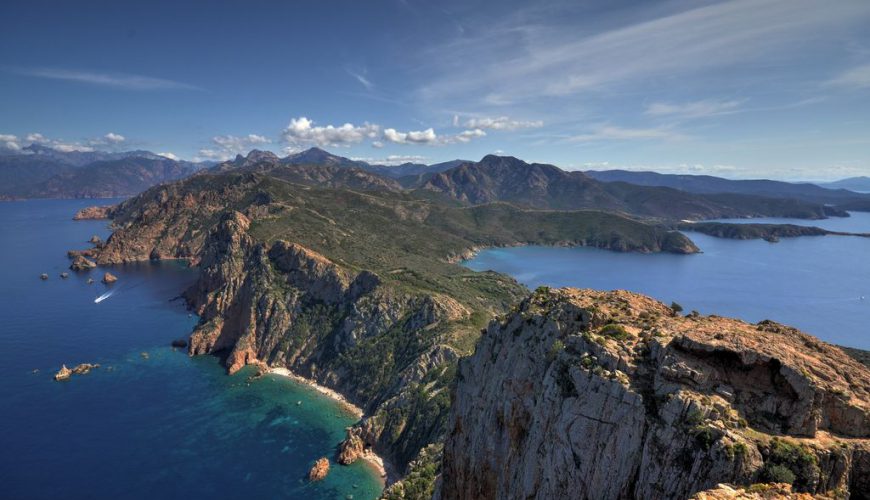 Korsika: Capo Rosso, Tour de Turghiu